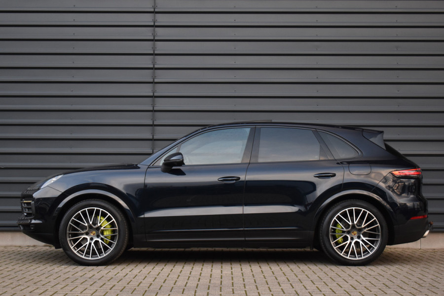 Porsche Cayenne 3.0 E-Hybrid 462pk | Pano | Trekhaak | 360 Camera | Sport Chrono | Bose | Stuurverwarming | Luchtvering | Orig. NL | Porsche Cayenne 3.0 E-Hybrid 462pk | Pano | Trekhaak | 360 Camera | Sport Chrono | Bose | Stuurverwarming | Luchtvering | Orig. NL |