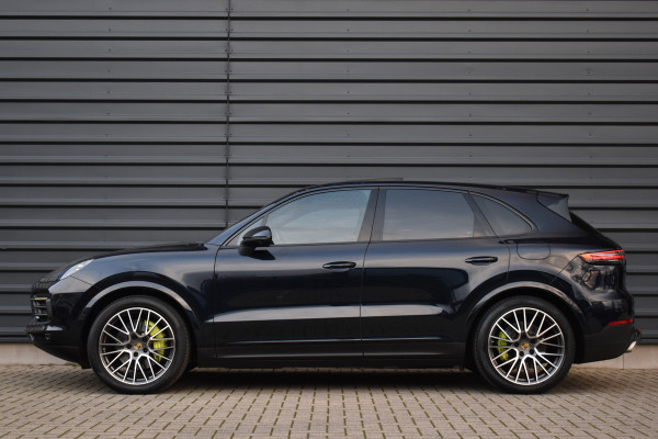 Porsche Cayenne 3.0 E-Hybrid 462pk | Pano | Trekhaak | 360 Camera | Sport Chrono | Bose | Stuurverwarming | Luchtvering | Orig. NL | Porsche Cayenne 3.0 E-Hybrid 462pk | Pano | Trekhaak | 360 Camera | Sport Chrono | Bose | Stuurverwarming | Luchtvering | Orig. NL |