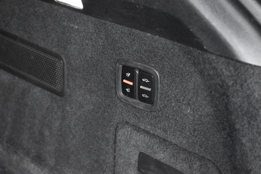 Porsche Cayenne 3.0 E-Hybrid 462pk | Pano | Trekhaak | 360 Camera | Sport Chrono | Bose | Stuurverwarming | Luchtvering | Orig. NL | Porsche Cayenne 3.0 E-Hybrid 462pk | Pano | Trekhaak | 360 Camera | Sport Chrono | Bose | Stuurverwarming | Luchtvering | Orig. NL |