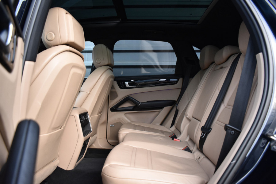 Porsche Cayenne 3.0 E-Hybrid 462pk | Pano | Trekhaak | 360 Camera | Sport Chrono | Bose | Stuurverwarming | Luchtvering | Orig. NL | Porsche Cayenne 3.0 E-Hybrid 462pk | Pano | Trekhaak | 360 Camera | Sport Chrono | Bose | Stuurverwarming | Luchtvering | Orig. NL |