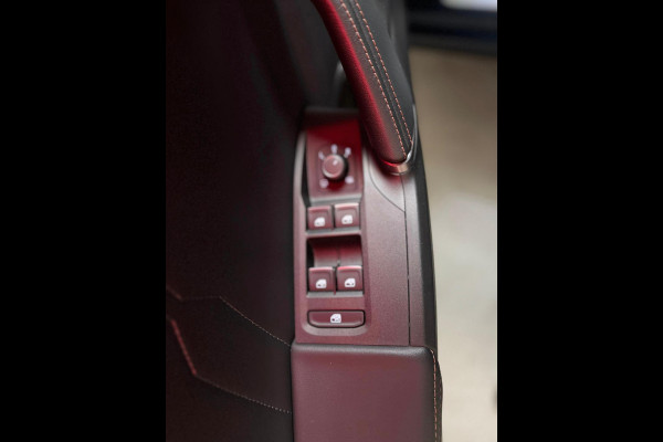 CUPRA Formentor 2.0 TSI 4DRIVE | Pano | Camera | Memory | Keyless | DAB | Stoel-/stuurverwarming CUPRA Formentor 2.0 TSI 4DRIVE | Pano | Camera | Memory | Keyless | DAB | Stoel-/stuurverwarming