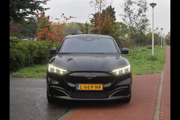 Ford Mustang Mach-E Extended AWD 98 kWh | Bang & Olufsen | 360 Camera | Apple Carplay | Cruise Control | Ford Mustang Mach-E Extended AWD 98 kWh | Bang & Olufsen | 360 Camera | Apple Carplay | Cruise Control |