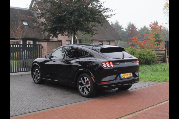 Ford Mustang Mach-E Extended AWD 98 kWh | Bang & Olufsen | 360 Camera | Apple Carplay | Cruise Control | Ford Mustang Mach-E Extended AWD 98 kWh | Bang & Olufsen | 360 Camera | Apple Carplay | Cruise Control |