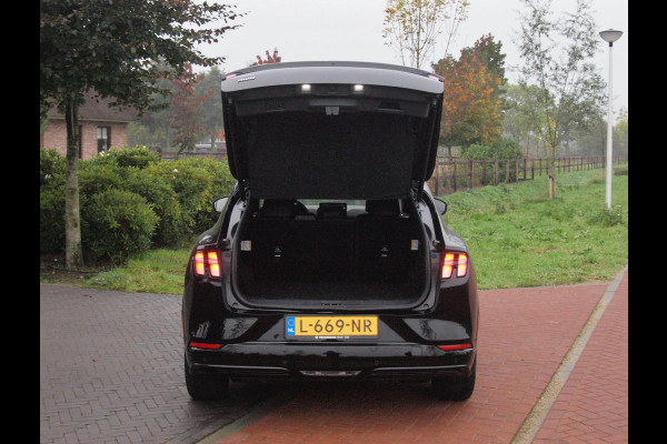 Ford Mustang Mach-E Extended AWD 98 kWh | Bang & Olufsen | 360 Camera | Apple Carplay | Cruise Control | Ford Mustang Mach-E Extended AWD 98 kWh | Bang & Olufsen | 360 Camera | Apple Carplay | Cruise Control |