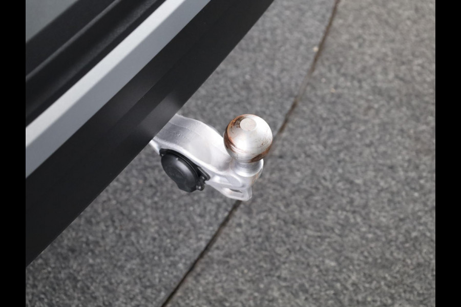 Škoda Kodiaq 1.5 TSI MHEV Business Edition 7p. 150 pk Automaat (DSG) | 7 persoons | Verlengde garantie | Navigatie | Trekhaak (wegklapbaar) | Parkeersensoren | Achteruitrijcamera | Matrix LED koplampen |