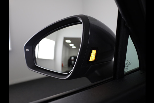 Škoda Kodiaq 1.5 TSI MHEV Business Edition 7p. 150 pk Automaat (DSG) | 7 persoons | Verlengde garantie | Navigatie | Trekhaak (wegklapbaar) | Parkeersensoren | Achteruitrijcamera | Matrix LED koplampen |