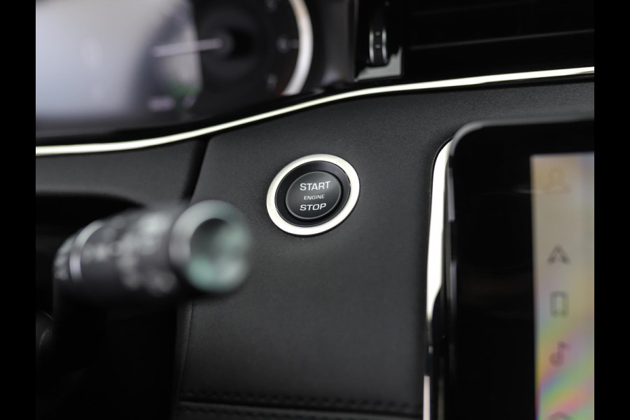 Land Rover Range Rover Evoque 1.5 P300e AWD R-Dynamic SE | Memory | Leder | Stoelverw. | ACC Land Rover Range Rover Evoque 1.5 P300e AWD R-Dynamic SE | Memory | Leder | Stoelverw. | ACC