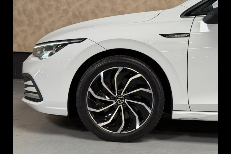 Volkswagen Golf 1.5 TSI Highline | Pano | Memory | IQ lights | Stoel-/Stuurverwarming | PDC Volkswagen Golf 1.5 TSI Highline | Pano | Memory | IQ lights | Stoel-/Stuurverwarming | PDC