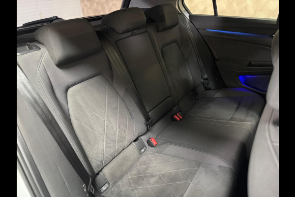 Volkswagen Golf 1.5 TSI Highline | Pano | Memory | IQ lights | Stoel-/Stuurverwarming | PDC Volkswagen Golf 1.5 TSI Highline | Pano | Memory | IQ lights | Stoel-/Stuurverwarming | PDC