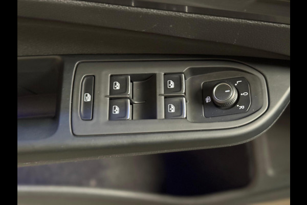 Volkswagen Golf 1.5 TSI Highline | Pano | Memory | IQ lights | Stoel-/Stuurverwarming | PDC Volkswagen Golf 1.5 TSI Highline | Pano | Memory | IQ lights | Stoel-/Stuurverwarming | PDC