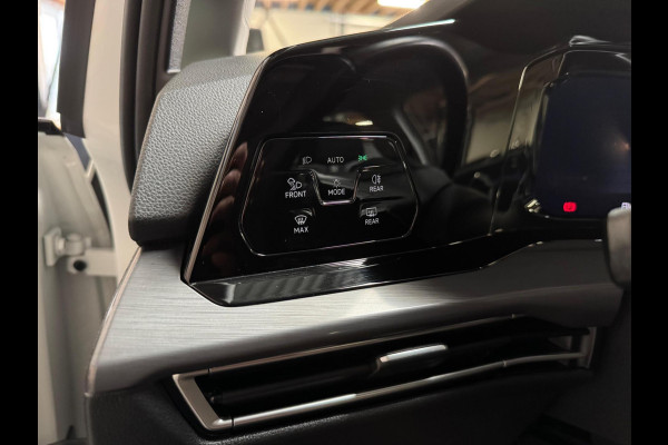 Volkswagen Golf 1.5 TSI Highline | Pano | Memory | IQ lights | Stoel-/Stuurverwarming | PDC Volkswagen Golf 1.5 TSI Highline | Pano | Memory | IQ lights | Stoel-/Stuurverwarming | PDC