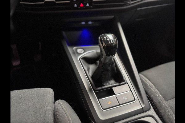 Volkswagen Golf 1.5 TSI Highline | Pano | Memory | IQ lights | Stoel-/Stuurverwarming | PDC Volkswagen Golf 1.5 TSI Highline | Pano | Memory | IQ lights | Stoel-/Stuurverwarming | PDC