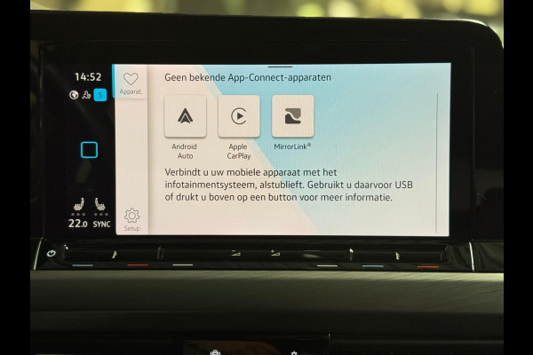 Volkswagen Golf 1.5 TSI Highline | Pano | Memory | IQ lights | Stoel-/Stuurverwarming | PDC Volkswagen Golf 1.5 TSI Highline | Pano | Memory | IQ lights | Stoel-/Stuurverwarming | PDC