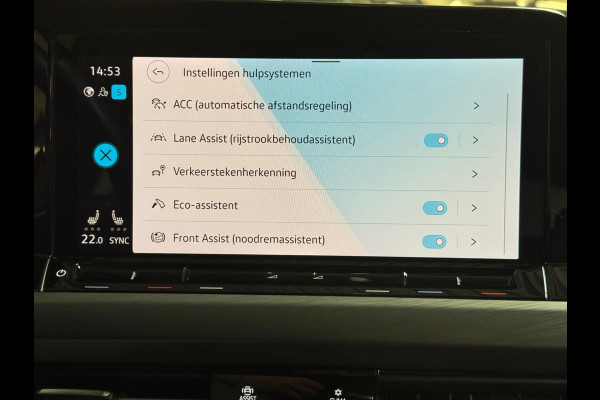 Volkswagen Golf 1.5 TSI Highline | Pano | Memory | IQ lights | Stoel-/Stuurverwarming | PDC Volkswagen Golf 1.5 TSI Highline | Pano | Memory | IQ lights | Stoel-/Stuurverwarming | PDC