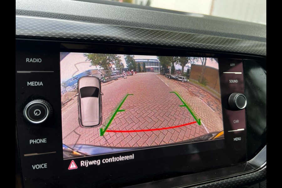 Volkswagen T-Cross 1.0 TSI Style High-Line_ 110PK_Carplay_Camera_ACC_F1 Flippers Volkswagen T-Cross 1.0 TSI Style High-Line_ 110PK_Carplay_Camera_ACC_F1 Flippers