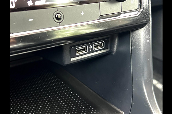 Volkswagen T-Cross 1.0 TSI Style High-Line_ 110PK_Carplay_Camera_ACC_F1 Flippers Volkswagen T-Cross 1.0 TSI Style High-Line_ 110PK_Carplay_Camera_ACC_F1 Flippers