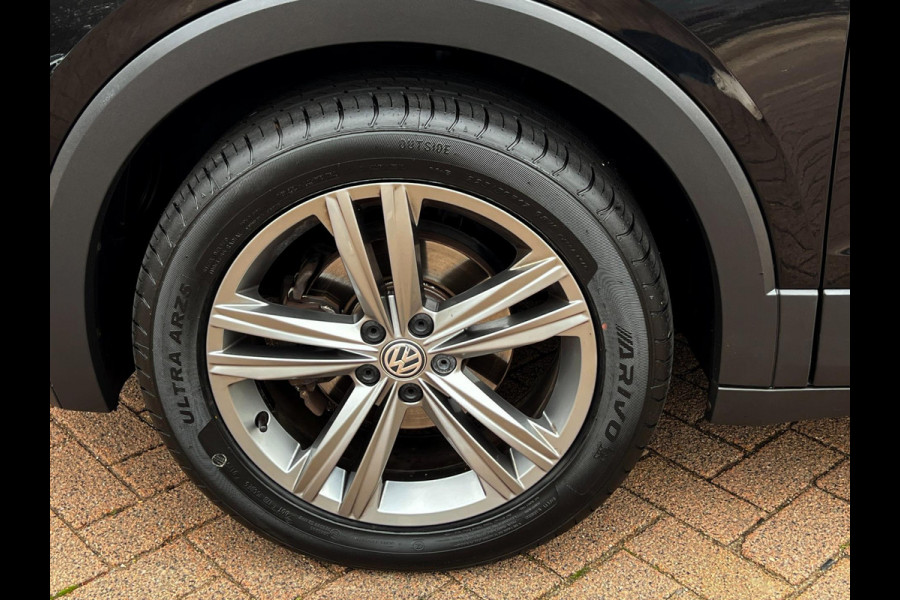 Volkswagen T-Cross 1.0 TSI Style High-Line_ 110PK_Carplay_Camera_ACC_F1 Flippers Volkswagen T-Cross 1.0 TSI Style High-Line_ 110PK_Carplay_Camera_ACC_F1 Flippers