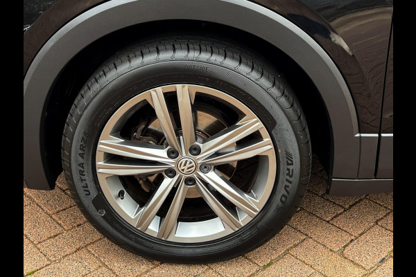 Volkswagen T-Cross 1.0 TSI Style High-Line_ 110PK_Carplay_Camera_ACC_F1 Flippers Volkswagen T-Cross 1.0 TSI Style High-Line_ 110PK_Carplay_Camera_ACC_F1 Flippers