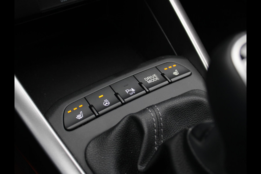 Kia Stonic 1.0 T-GDi MHEV GT-Line | Stoel/stuur verwarming| Navigatie | Keyless entry |