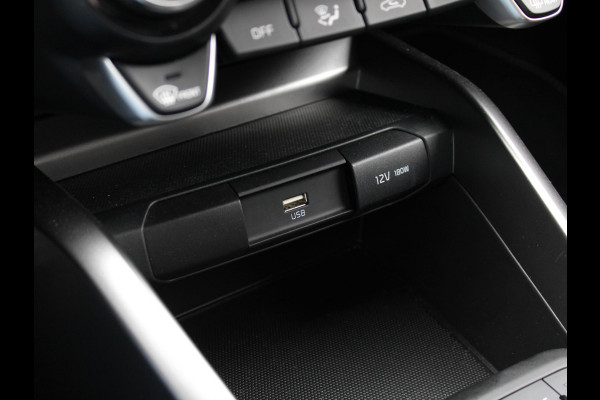 Kia Stonic 1.0 T-GDi MHEV GT-Line | Stoel/stuur verwarming| Navigatie | Keyless entry |