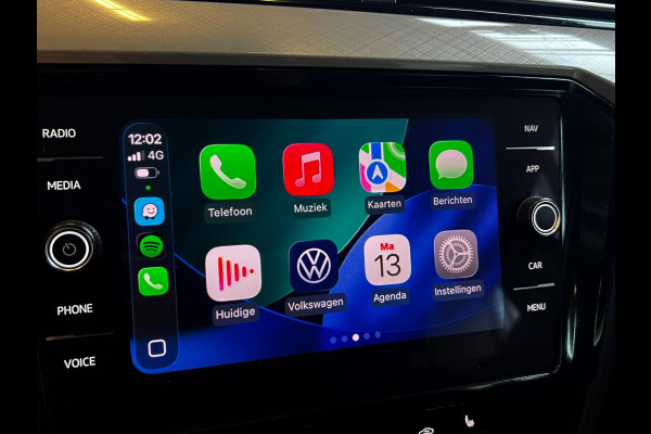 Volkswagen Passat Variant 1.4 TSI PHEV GTE Business Carplay_Camera_trekh_Stoel massage Volkswagen Passat Variant 1.4 TSI PHEV GTE Business Carplay_Camera_trekh_Stoel massage