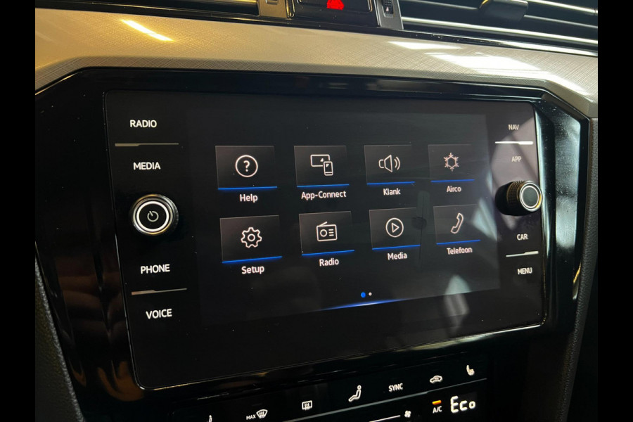 Volkswagen Passat Variant 1.4 TSI PHEV GTE Business Carplay_Camera_trekh_Stoel massage Volkswagen Passat Variant 1.4 TSI PHEV GTE Business Carplay_Camera_trekh_Stoel massage