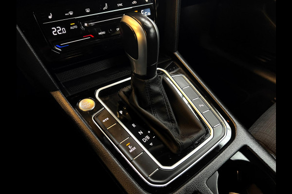 Volkswagen Passat Variant 1.4 TSI PHEV GTE Business Carplay_Camera_trekh_Stoel massage Volkswagen Passat Variant 1.4 TSI PHEV GTE Business Carplay_Camera_trekh_Stoel massage