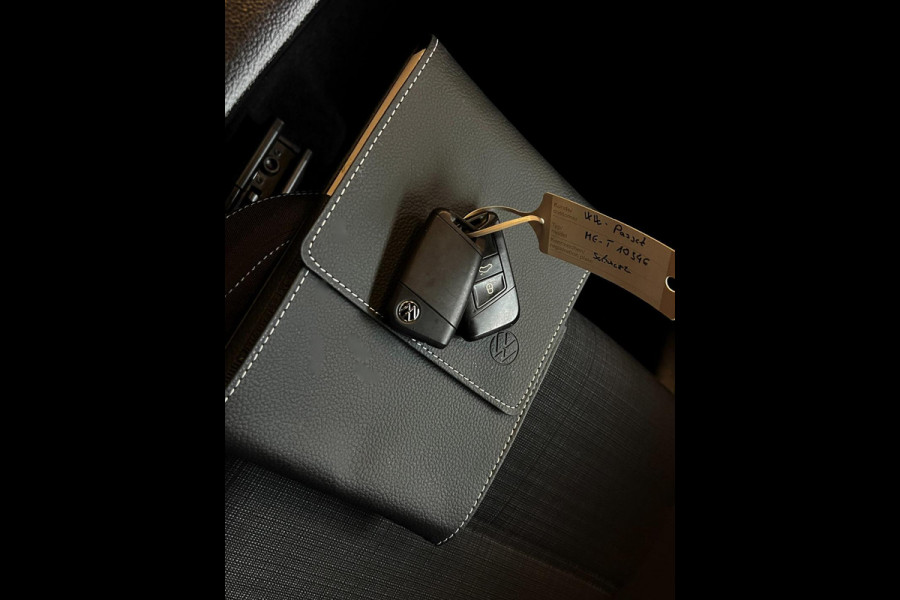 Volkswagen Passat Variant 1.4 TSI PHEV GTE Business Carplay_Camera_trekh_Stoel massage Volkswagen Passat Variant 1.4 TSI PHEV GTE Business Carplay_Camera_trekh_Stoel massage