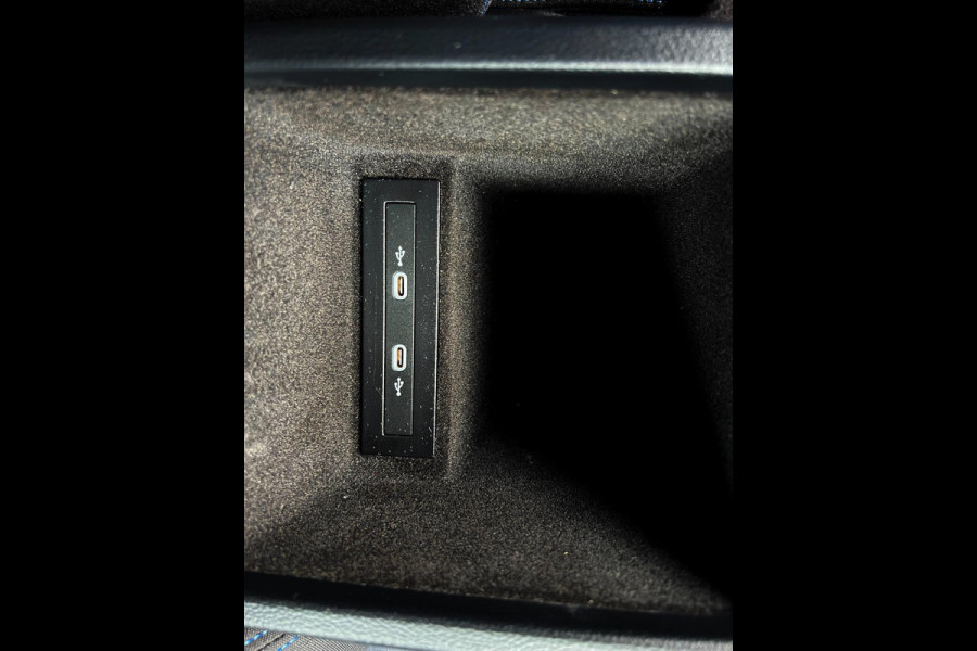 Volkswagen Passat Variant 1.4 TSI PHEV GTE Business Carplay_Camera_trekh_Stoel massage Volkswagen Passat Variant 1.4 TSI PHEV GTE Business Carplay_Camera_trekh_Stoel massage