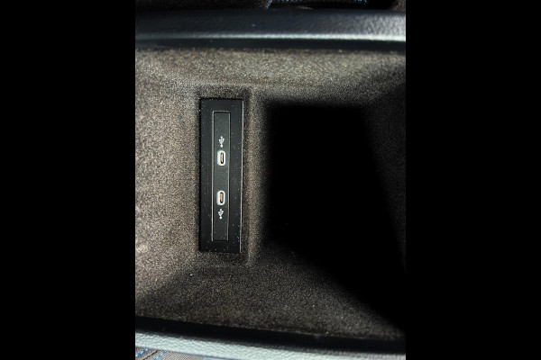 Volkswagen Passat Variant 1.4 TSI PHEV GTE Business Carplay_Camera_trekh_Stoel massage Volkswagen Passat Variant 1.4 TSI PHEV GTE Business Carplay_Camera_trekh_Stoel massage