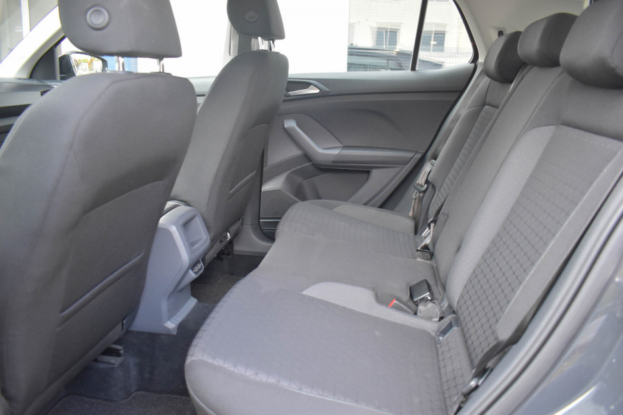 Volkswagen T-Cross 1.0 TSI Life Business | ACC | Carplay | Navi | Clima | Blind Spot | Parkeersensoren Volkswagen T-Cross 1.0 TSI Life Business | ACC | Carplay | Navi | Clima | Blind Spot | Parkeersensoren