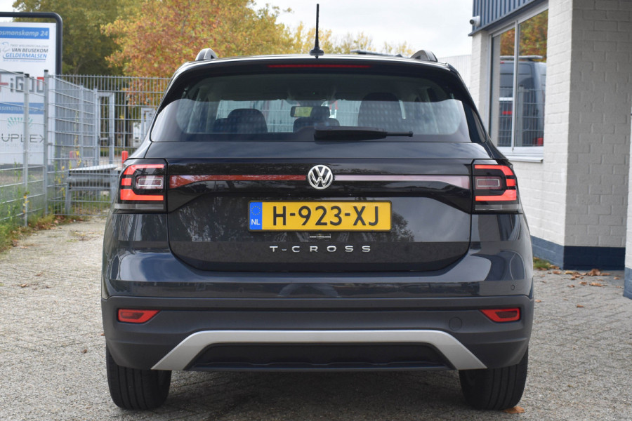 Volkswagen T-Cross 1.0 TSI Life Business | ACC | Carplay | Navi | Clima | Blind Spot | Parkeersensoren Volkswagen T-Cross 1.0 TSI Life Business | ACC | Carplay | Navi | Clima | Blind Spot | Parkeersensoren