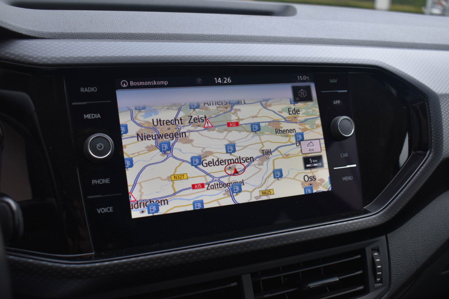 Volkswagen T-Cross 1.0 TSI Life Business | ACC | Carplay | Navi | Clima | Blind Spot | Parkeersensoren Volkswagen T-Cross 1.0 TSI Life Business | ACC | Carplay | Navi | Clima | Blind Spot | Parkeersensoren