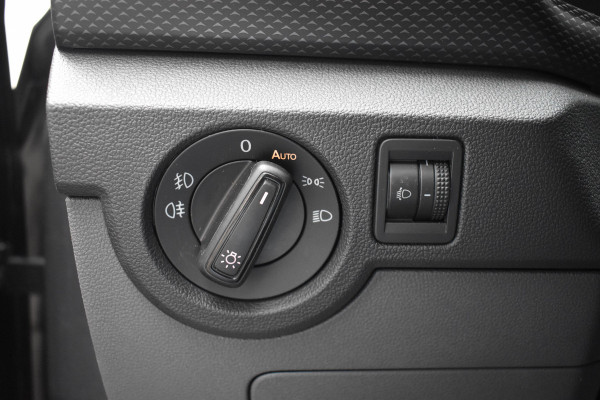 Volkswagen T-Cross 1.0 TSI Life Business | ACC | Carplay | Navi | Clima | Blind Spot | Parkeersensoren Volkswagen T-Cross 1.0 TSI Life Business | ACC | Carplay | Navi | Clima | Blind Spot | Parkeersensoren