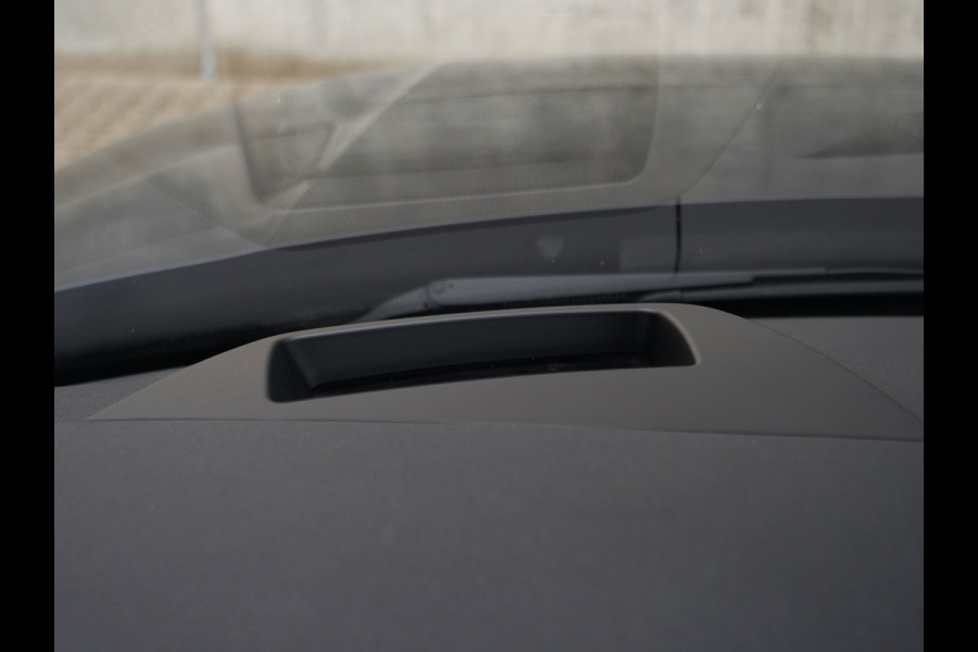 Land Rover Discovery 3.0 Si6 HSE Luxury 7p. | Dealer onderhouden | panorama | massage | meridian.. Land Rover Discovery 3.0 Si6 HSE Luxury 7p. | Dealer onderhouden | panorama | massage | meridian..