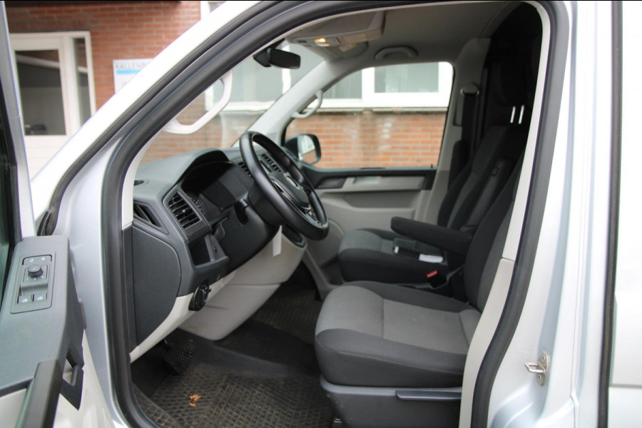 Volkswagen Transporter 2.0 TDI DSG L2H1 Comfortline / Automaat / Trekhaak / App connect Volkswagen Transporter 2.0 TDI DSG L2H1 Comfortline / Automaat / Trekhaak / App connect