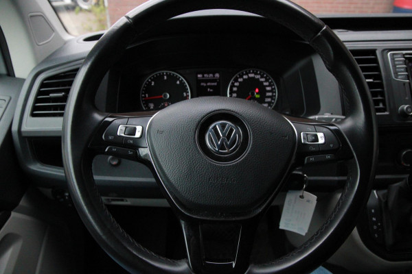 Volkswagen Transporter 2.0 TDI DSG L2H1 Comfortline / Automaat / Trekhaak / App connect Volkswagen Transporter 2.0 TDI DSG L2H1 Comfortline / Automaat / Trekhaak / App connect