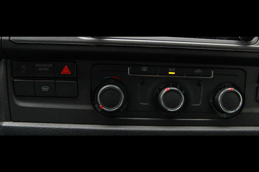 Volkswagen Transporter 2.0 TDI DSG L2H1 Comfortline / Automaat / Trekhaak / App connect Volkswagen Transporter 2.0 TDI DSG L2H1 Comfortline / Automaat / Trekhaak / App connect