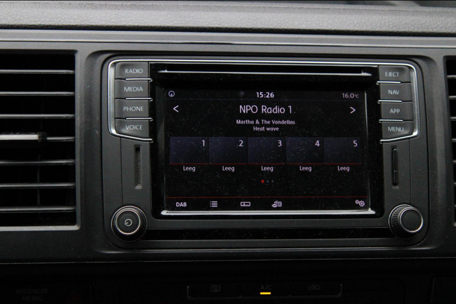 Volkswagen Transporter 2.0 TDI DSG L2H1 Comfortline / Automaat / Trekhaak / App connect Volkswagen Transporter 2.0 TDI DSG L2H1 Comfortline / Automaat / Trekhaak / App connect