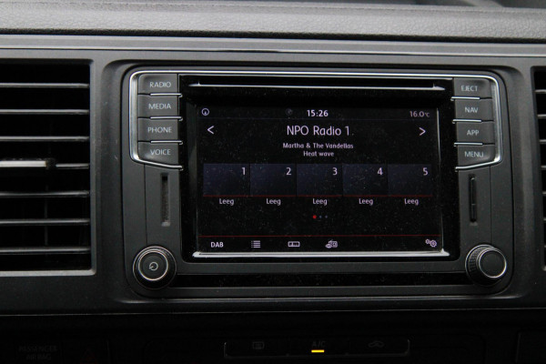 Volkswagen Transporter 2.0 TDI DSG L2H1 Comfortline / Automaat / Trekhaak / App connect Volkswagen Transporter 2.0 TDI DSG L2H1 Comfortline / Automaat / Trekhaak / App connect