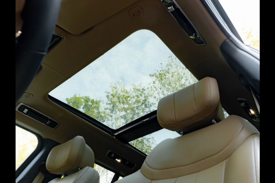 Land Rover Range Rover 3.0 P550e Autobiography - Pano - Shadow Pack - Homelink - Koelvak Land Rover Range Rover 3.0 P550e Autobiography - Pano - Shadow Pack - Homelink - Koelvak