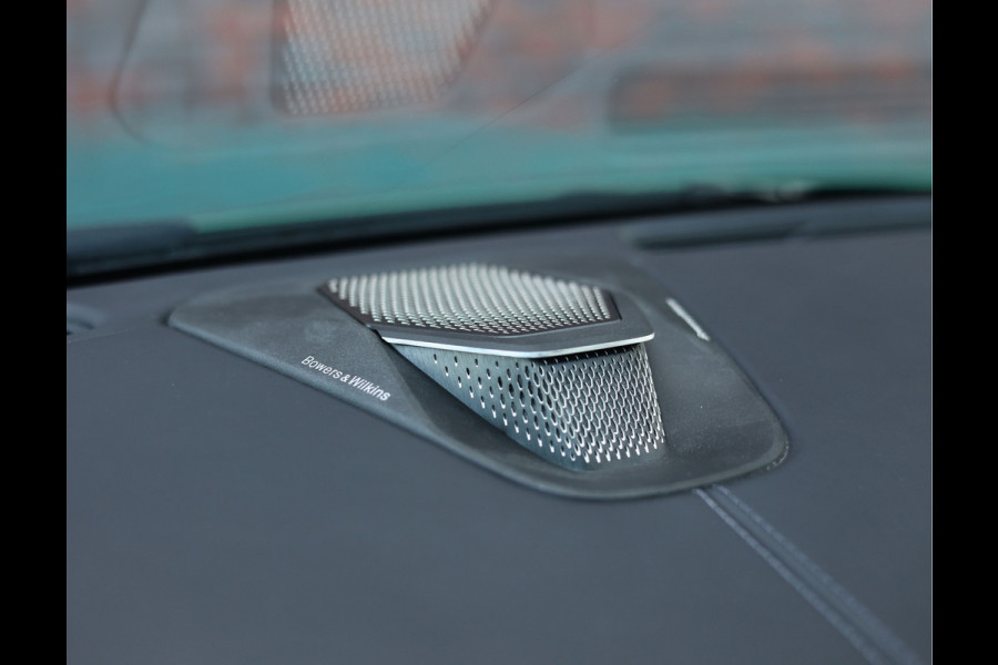 Aston Martin DB12 4.0 V8 | Iridiscent Emerald - Oxford Tan Aston Martin DB12 4.0 V8 | Iridiscent Emerald - Oxford Tan