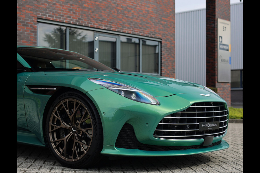 Aston Martin DB12 4.0 V8 | Iridiscent Emerald - Oxford Tan Aston Martin DB12 4.0 V8 | Iridiscent Emerald - Oxford Tan