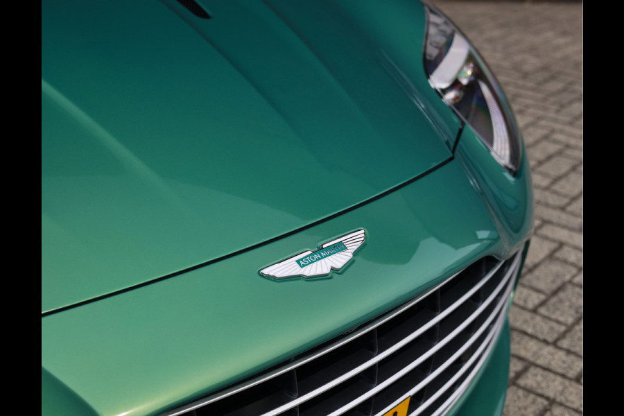 Aston Martin DB12 4.0 V8 | Iridiscent Emerald - Oxford Tan Aston Martin DB12 4.0 V8 | Iridiscent Emerald - Oxford Tan