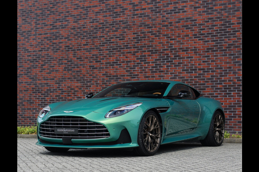 Aston Martin DB12 4.0 V8 | Iridiscent Emerald - Oxford Tan Aston Martin DB12 4.0 V8 | Iridiscent Emerald - Oxford Tan