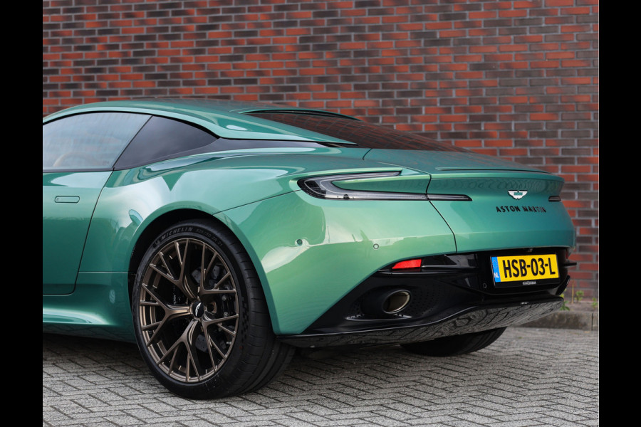 Aston Martin DB12 4.0 V8 | Iridiscent Emerald - Oxford Tan Aston Martin DB12 4.0 V8 | Iridiscent Emerald - Oxford Tan