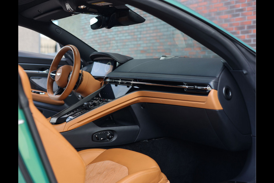 Aston Martin DB12 4.0 V8 | Iridiscent Emerald - Oxford Tan Aston Martin DB12 4.0 V8 | Iridiscent Emerald - Oxford Tan