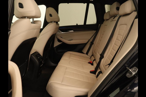 BMW X3 xDrive30e M Sport | Panoramadak | Trekhaak | Head-Up | Stoelverwarming | Leder | Live Cockpit | Stuurverwarming | Carplay | Camera | 20'' | Navigatie | Keyless | PHEV | Plug In BMW X3 xDrive30e M Sport | Panoramadak | Trekhaak | Head-Up | Stoelverwarming | Leder | Live Cockpit | Stuurverwarming | Carplay | Camera | 20'' | Navigatie | Keyless | PHEV | Plug In