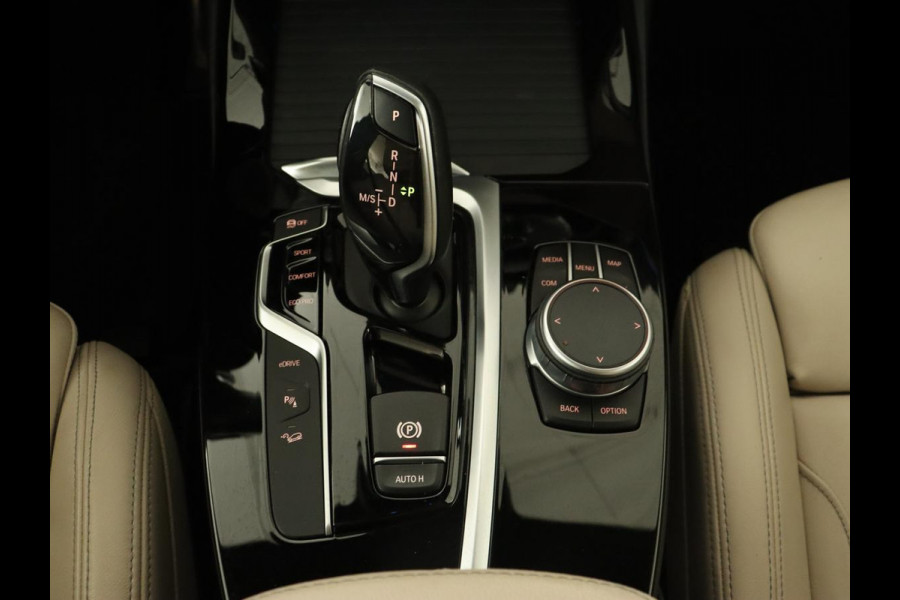 BMW X3 xDrive30e M Sport | Panoramadak | Trekhaak | Head-Up | Stoelverwarming | Leder | Live Cockpit | Stuurverwarming | Carplay | Camera | 20'' | Navigatie | Keyless | PHEV | Plug In BMW X3 xDrive30e M Sport | Panoramadak | Trekhaak | Head-Up | Stoelverwarming | Leder | Live Cockpit | Stuurverwarming | Carplay | Camera | 20'' | Navigatie | Keyless | PHEV | Plug In