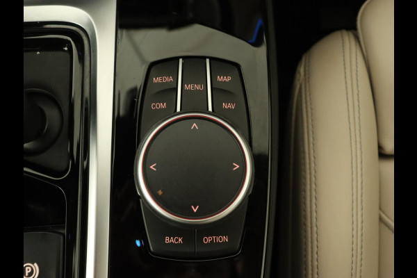 BMW X3 xDrive30e M Sport | Panoramadak | Trekhaak | Head-Up | Stoelverwarming | Leder | Live Cockpit | Stuurverwarming | Carplay | Camera | 20'' | Navigatie | Keyless | PHEV | Plug In BMW X3 xDrive30e M Sport | Panoramadak | Trekhaak | Head-Up | Stoelverwarming | Leder | Live Cockpit | Stuurverwarming | Carplay | Camera | 20'' | Navigatie | Keyless | PHEV | Plug In